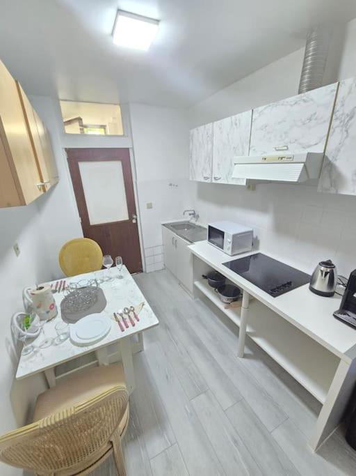 Glamorous Appartement In Brussel Eksteriør billede